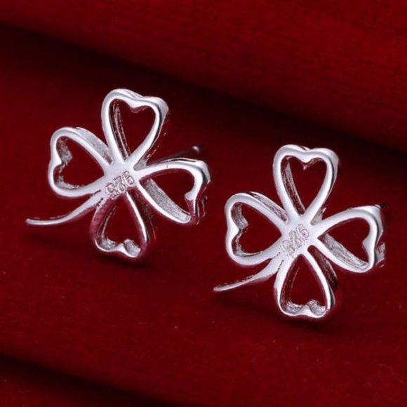 NEW  925 Sterling Silver Four Leave Clover Dainty Stud Earrings - Picture 1 of 2